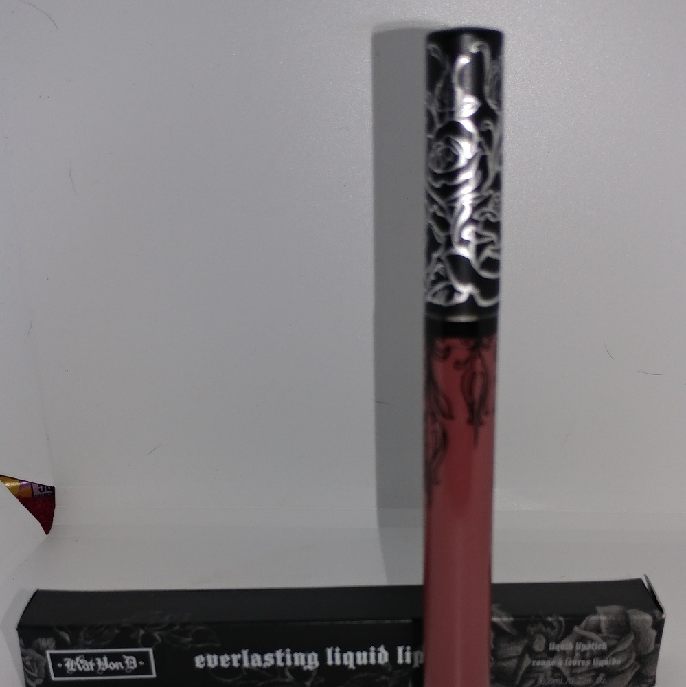 Kat Von D Everlasting Liquid Lip Color in Sanctuar